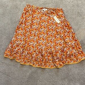 NWT Max Studio Skirt.Elastic waist/Ruffle hem.Small.Orange/gold/wine/cream print